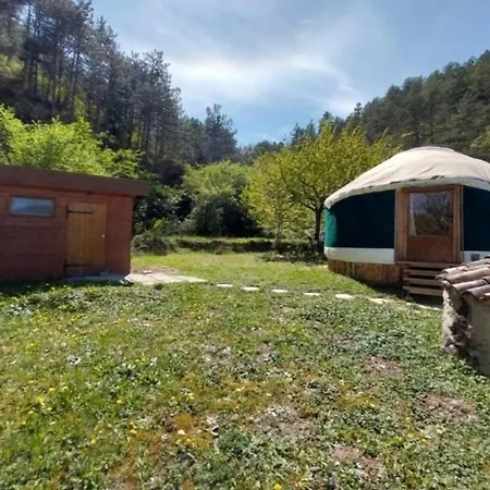 Yourte Aouste-sur-Sye